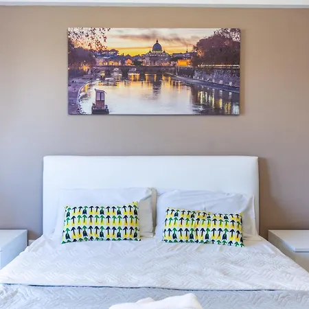 Cipro Vatican House Apartment *